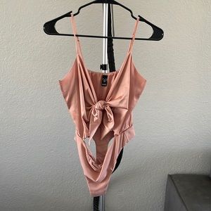 Windsor pink bodysuit - Size M